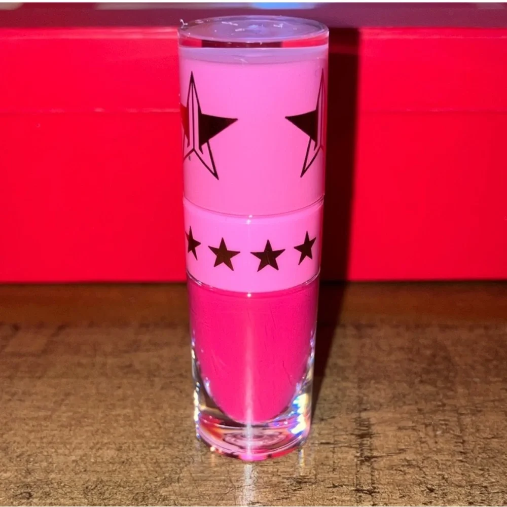 Jeffree Star enhance your